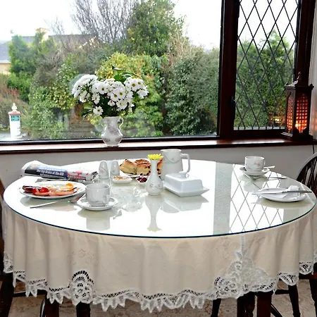 Bed and Breakfast Dromhall Heights